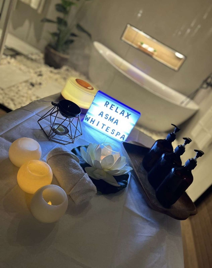 white salon & spa