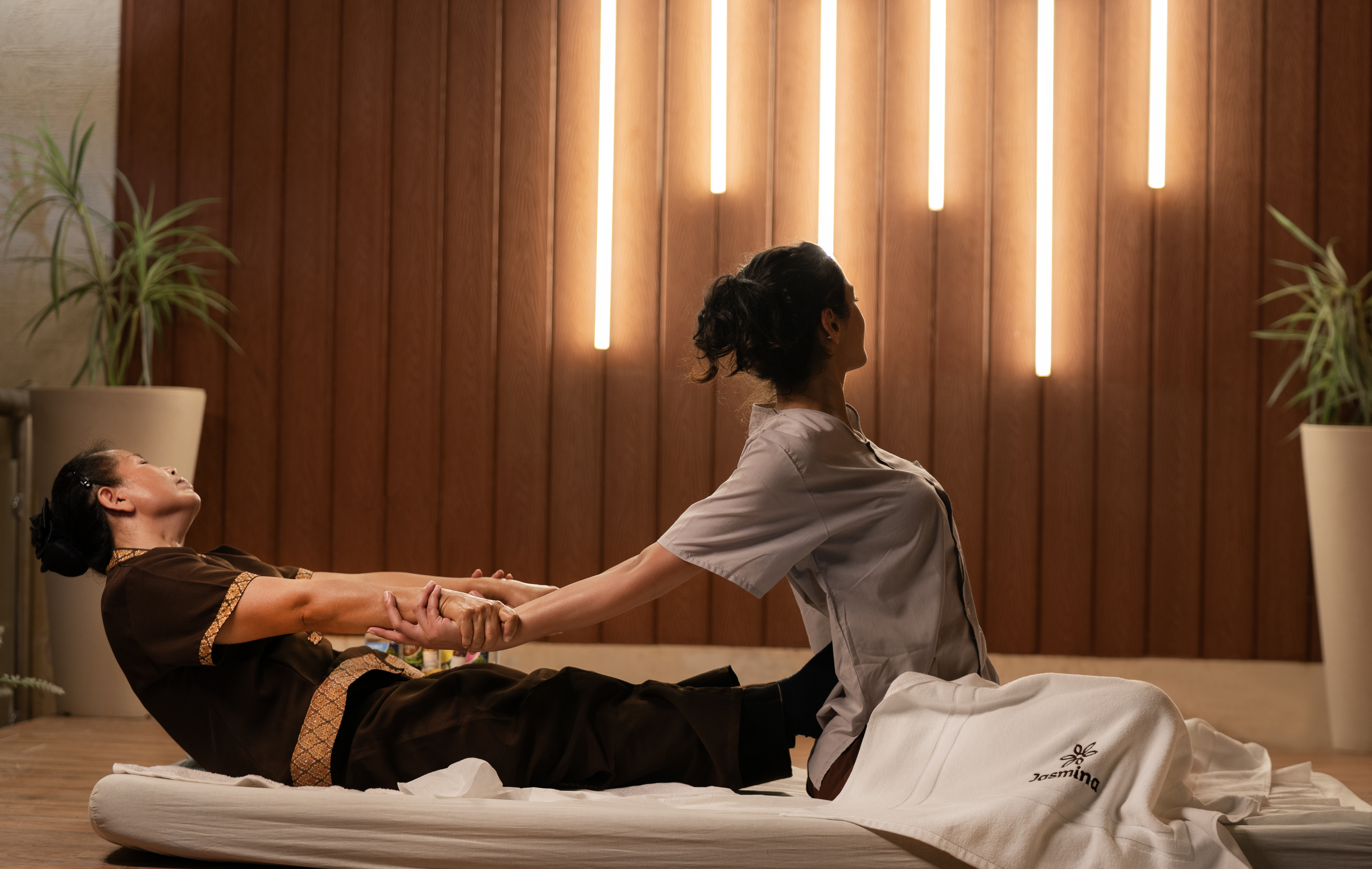 jasmina spa ( thai massage )